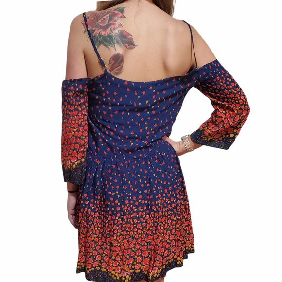 Esley Fashion Dress - Picture 5 of 5